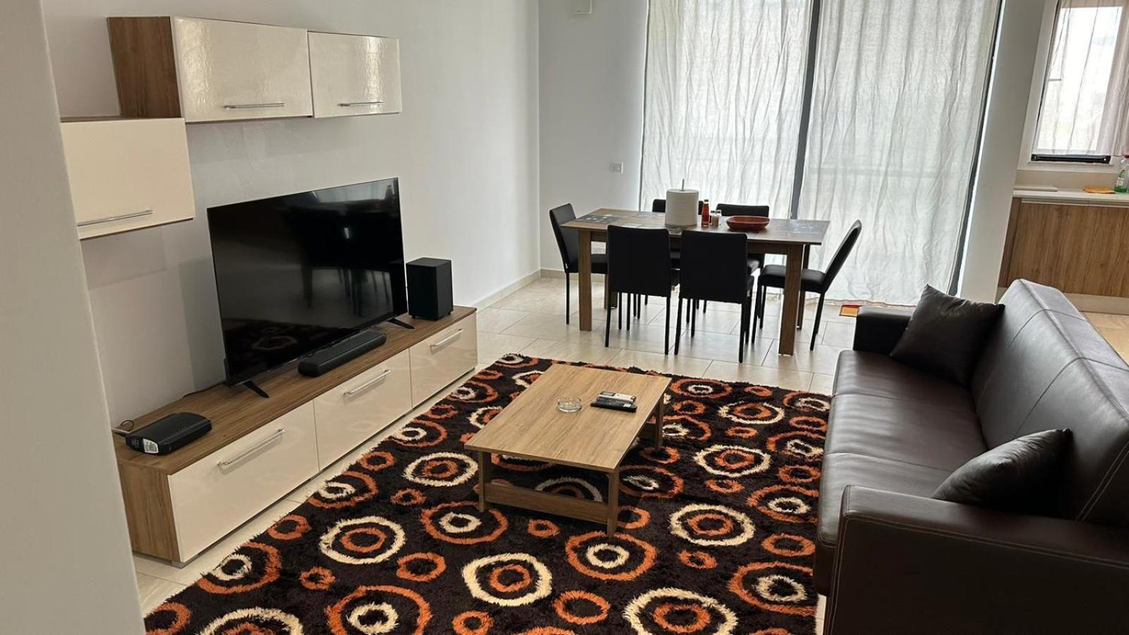Your Elegant Home Away From Home Shared Apartment Only With Host Żebbuġ Exterior foto